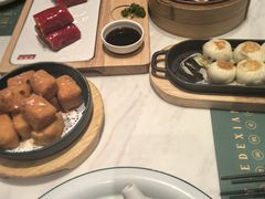 -悦得闲广式点心茶楼(蓝鲸世界店)