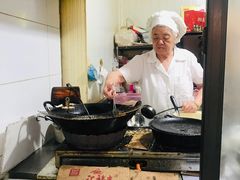 -阿婆油墩子(五里桥路188弄小区店)