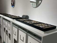 -目艮眼镜SHOWROOM(品牌集合店)