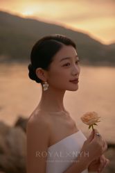 点击看大图 -挪娅婚纱摄影皇家会所
