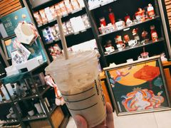 -星巴克(上海虹桥新天地二店)