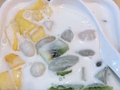 -满记甜品(巴黎春天宝山店)