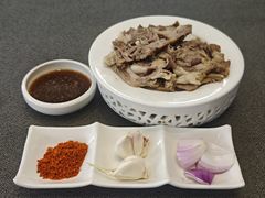 手抓羊脖子-小叶手抓·清真食品(治平路店)