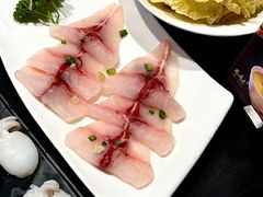 -鲜入唯煮·港式海鲜牛肉火锅(金宝街店)
