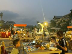 -亚龙湾希尔顿自助餐厅·海鲜·烧烤·沙滩BBQ·现场乐队