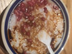 红豆稀饭-泥糊破店小酒馆·团建聚餐(南京西路店)