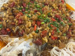 油浸鱼（四代）-堂瓦里·33年传统赣菜(第一街区店)