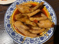 鸡爪-爆炸头阿姨小四川正宗川味小吃(无任何分店)