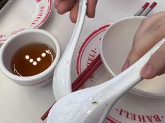 -八合里牛肉火锅(上海世茂广场店)