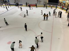 -冰纷万象滑冰场(深圳万象城店)