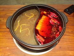 -郑记·古法黑砂锅串串(龙泉店)