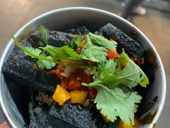 -黑色经典臭豆腐·湖南特产(太平街口店)