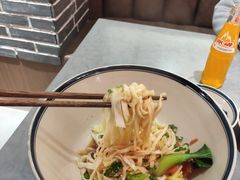 -弓家大队老碗面(高新咖啡街区店)