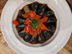 -香山湖家家宴(中山陵店)
