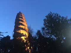 -三塔倒影公园