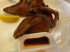 招牌红烧乳鸽-太平馆西餐厅(北京路店)