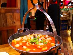 -老滇山寨•云南特色菜•地方菜•民族风情歌舞表演(金碧店)