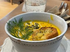 圣诞南瓜海鲜汤-Mark&Mars Restaurant