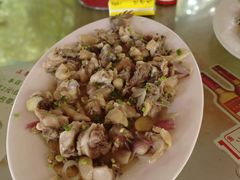 清蒸走地鸡-小河湾酒店