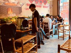 大堂-地锅公社·现炒地锅鸡·地锅鱼·夜宵(罗锦路店)