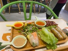 -越弥越南传统美食馆
