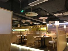 大堂-旺角里·榴莲鸡煲(兴华商场分店)