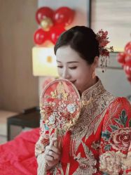 -GRACE KELLY婚纱与礼服(北京店)