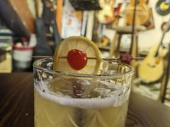 -南锣鼓巷吉他吧(鼓楼店)
