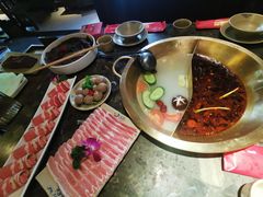 -小龙坎火锅(湖滨银泰in77店)