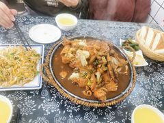 -八两八金·莱芜特色炒鸡(市南漳浦路店)