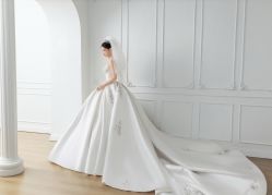 -雅云婚纱摄影工作室旗舰店