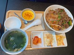 -熊吞·大碗丼烧肉饭(西市场嘉华店)
