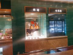 -半岛翡丽海鲜自助餐厅(观风亭店)