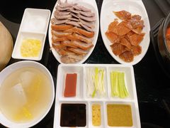 -皇城根·烤鸭·鱼头·家常菜(欧亚大观乐活城店)