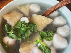香菜鱼圆汤-双塔老饭店