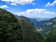 -百色大石围天坑群