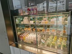 面包甜点陈列柜-喜茶(广州番禺奥园广场店)