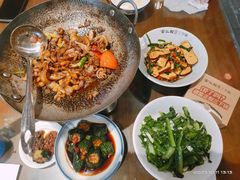 -富正毅三下锅·湘西韵味(天门山索道店)