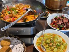 -富正毅三下锅(体育馆店)