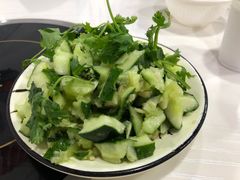 -虾弄弄海派小龙虾·牛羊蝎子火锅