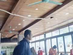 大堂-鹏城人家海鲜酒家·23年老字号(较场尾店)