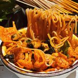 不允许还有任何人没吃过螺蛳粉火锅好嘛！！