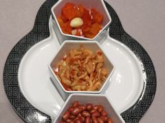 -香山湖渔家大院