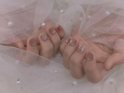 -七彩虹美甲美睫 半永久