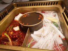 -雾都渣渣火锅(南城智汇城店)