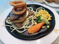 -汤姆家的牛排意面披萨(融创茂店)