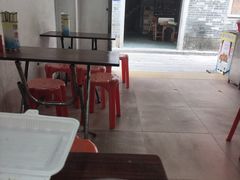 -陈老添美食店(宝华路店)