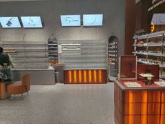 -MUJOSH木九十眼镜(月星环球港B1店)