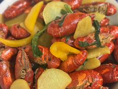 -乐禧母婴全自营月嫂(宝山店)