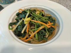 -汗腾格里·风味餐厅(新疆驻京办店)